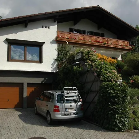 Gastehaus Pillinger - Guest house Mondsee